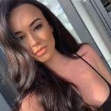 brunette_babe
