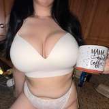 busty_lyra
