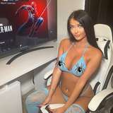 girlfriendlori