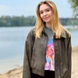 victoria_home_girl